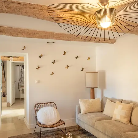 Сasa de vacaciones Splendide Bastide 4 Ch Avec Piscine Proche Uzes *
